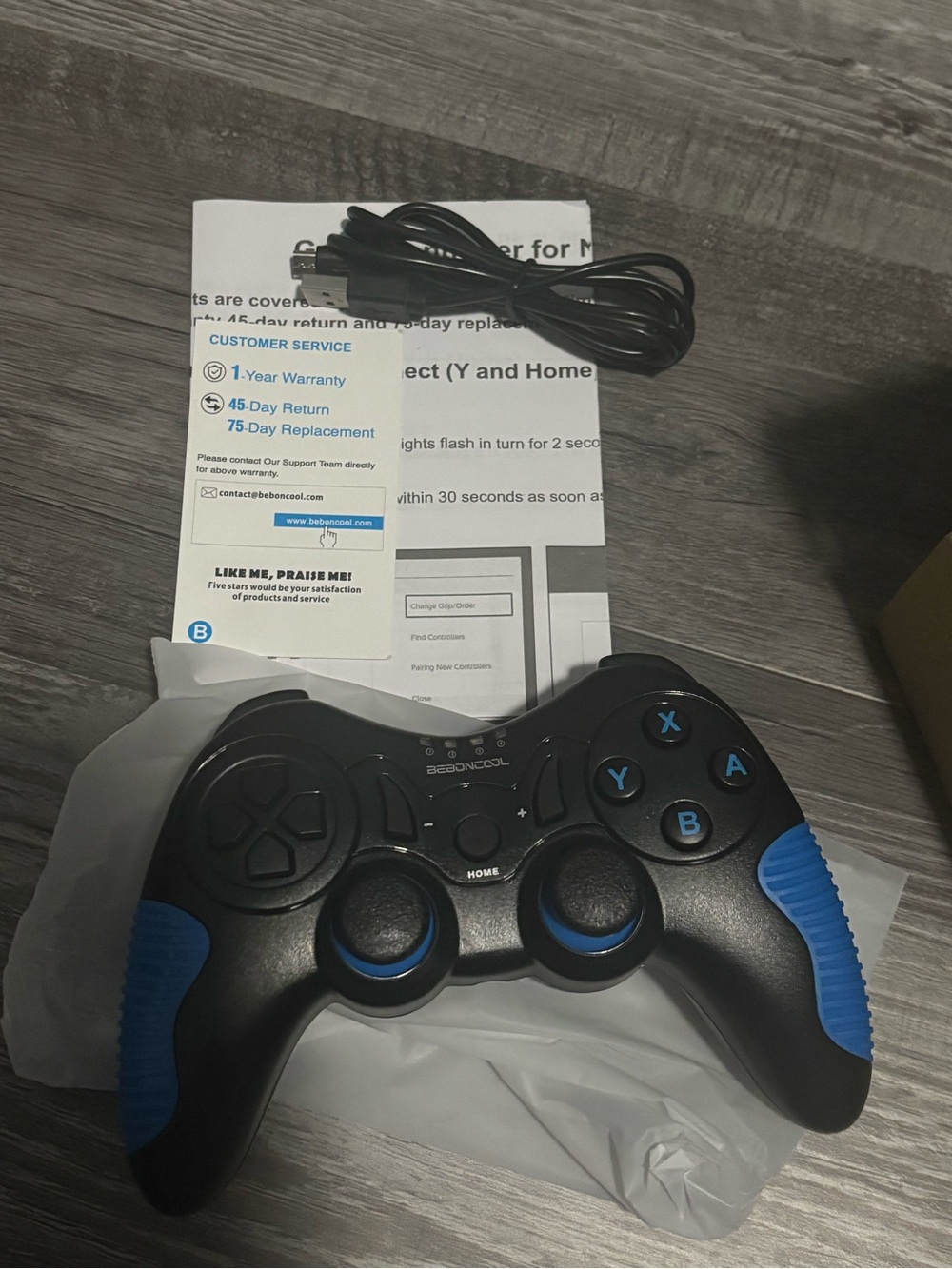 Black Gaming Controller Accessory - Compact Design - Picture 3 of 3